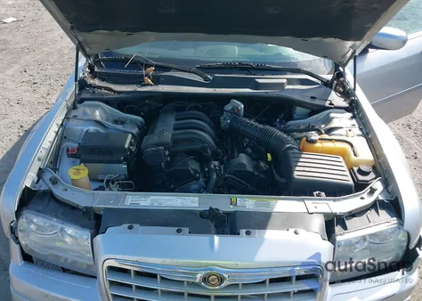 2006 Chrysler 300 z USA, uszkodzony, nr VIN 2C3LA43R26H514257